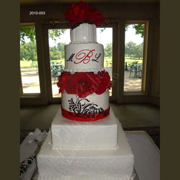 Wedding Cake 037, Monogram Cake